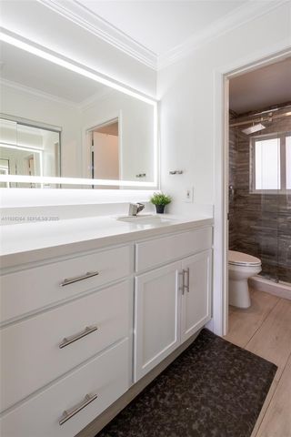 13950 Oaklawn Pl, Davie, FL 33325