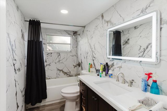 1811 FOREST DRIVE, Oldsmar, FL 34677