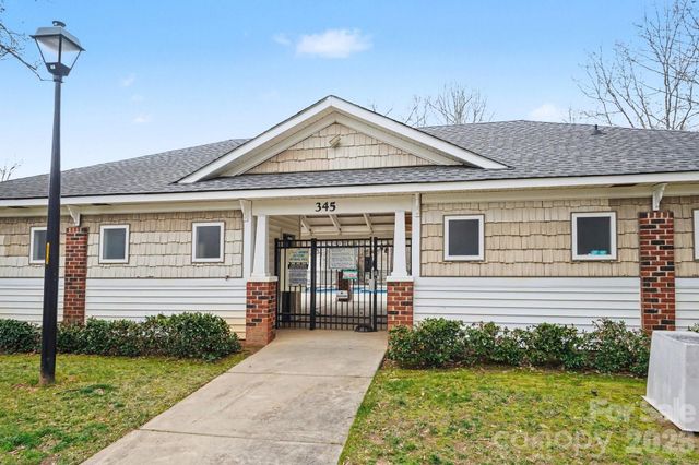 5518 Santeelah Court, Charlotte, NC 28217