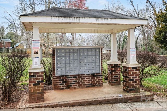 5518 Santeelah Court, Charlotte, NC 28217