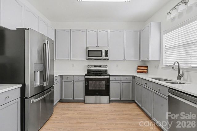 5518 Santeelah Court, Charlotte, NC 28217