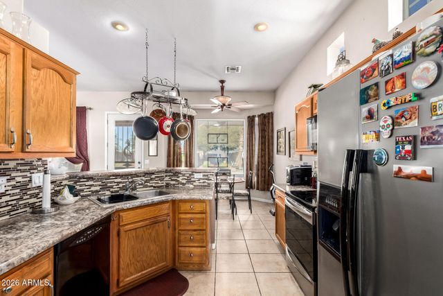 450 W CASA GRANDE LAKES Boulevard, Casa Grande, AZ 85122