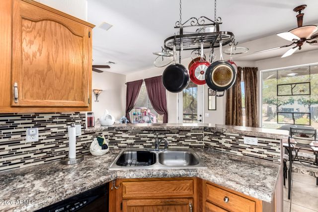 450 W CASA GRANDE LAKES Boulevard, Casa Grande, AZ 85122