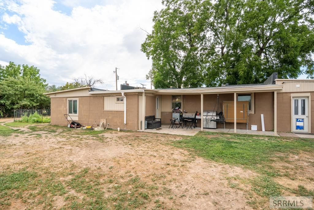 Image 24 of property listing at 1255 N 1100 E, Shelley, ID 83274