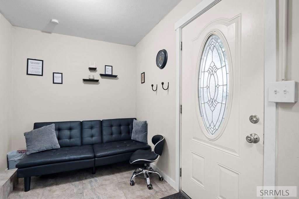 Image 5 of property listing at 1255 N 1100 E, Shelley, ID 83274