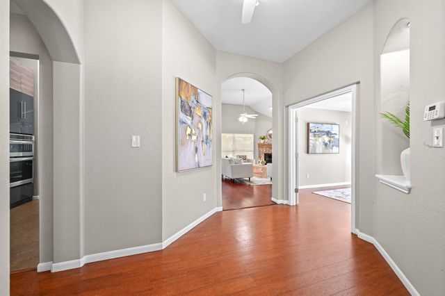 905 Hunters Creek DR, Cedar Park, TX 78613