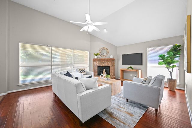 905 Hunters Creek DR, Cedar Park, TX 78613