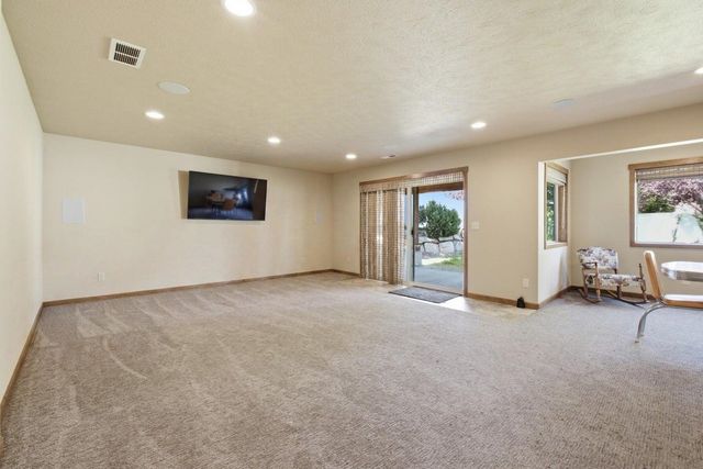 16411 E 10TH Ln, Spokane Valley, WA 99037