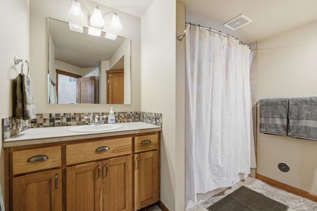 16411 E 10TH Ln, Spokane Valley, WA 99037