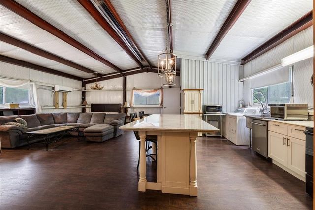 16375 Grand Flower Road, Plantersville, TX 77363
