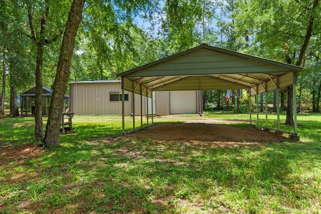 16375 Grand Flower Road, Plantersville, TX 77363