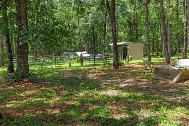 16375 Grand Flower Road, Plantersville, TX 77363