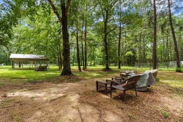 16375 Grand Flower Road, Plantersville, TX 77363