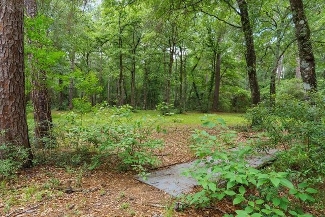 16375 Grand Flower Road, Plantersville, TX 77363