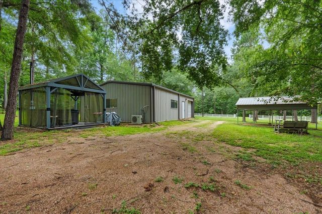 16375 Grand Flower Road, Plantersville, TX 77363
