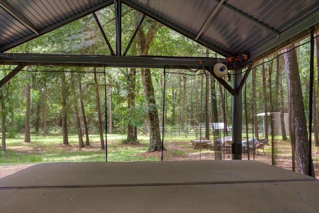16375 Grand Flower Road, Plantersville, TX 77363