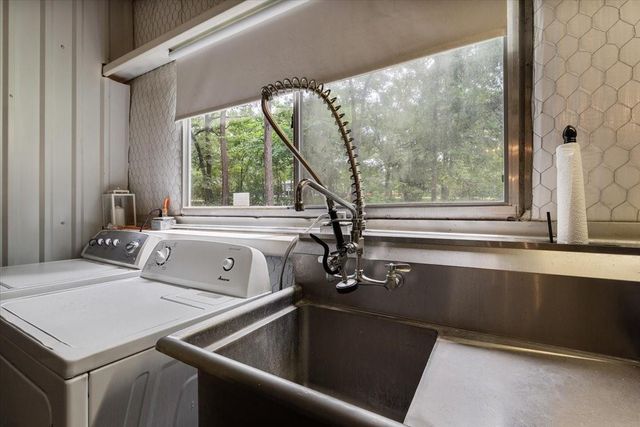 16375 Grand Flower Road, Plantersville, TX 77363