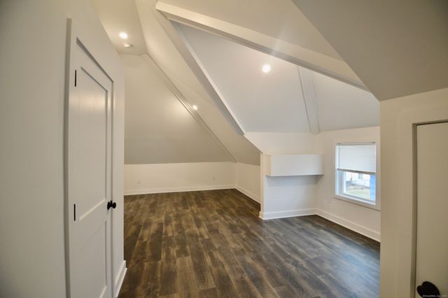 21 Nichols Street, Ansonia, CT 06401