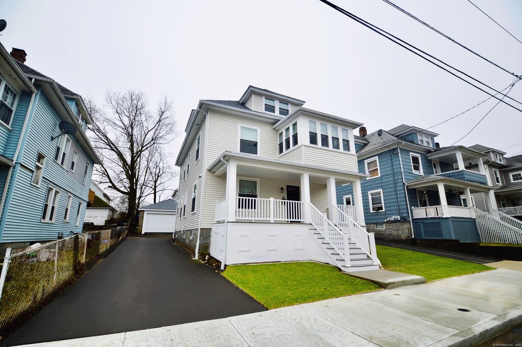 21 Nichols Street, Ansonia, CT 06401