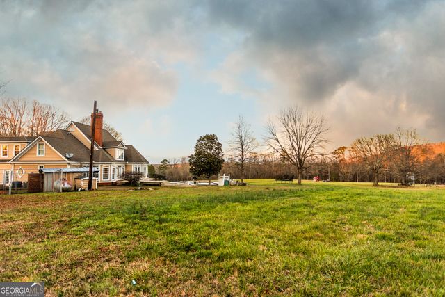 3068 H D Atha Road, Covington, GA 30014