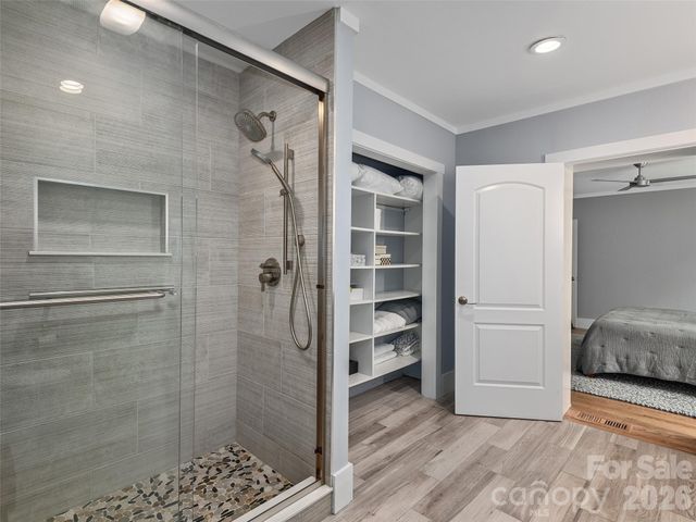 29 White Pine Drive, Asheville, NC 28805