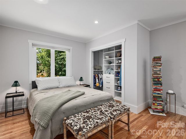 29 White Pine Drive, Asheville, NC 28805