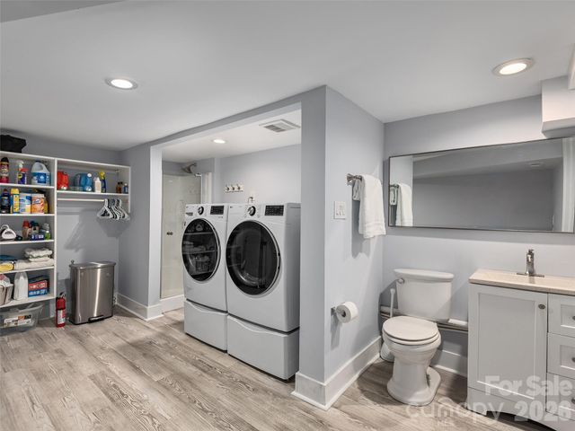 29 White Pine Drive, Asheville, NC 28805