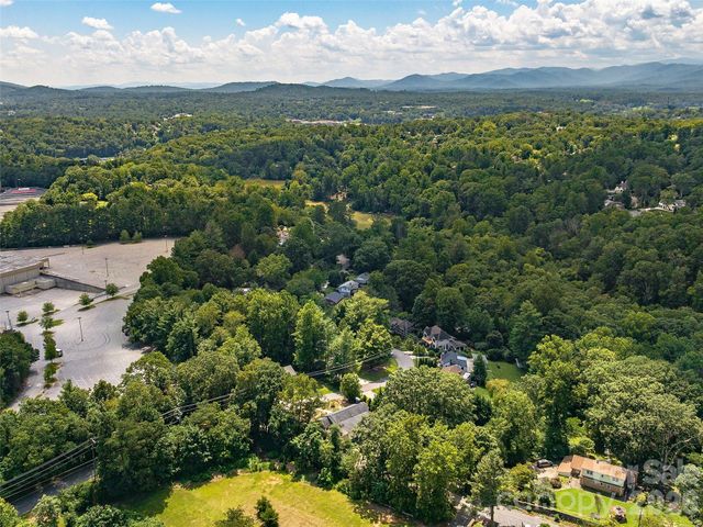 29 White Pine Drive, Asheville, NC 28805