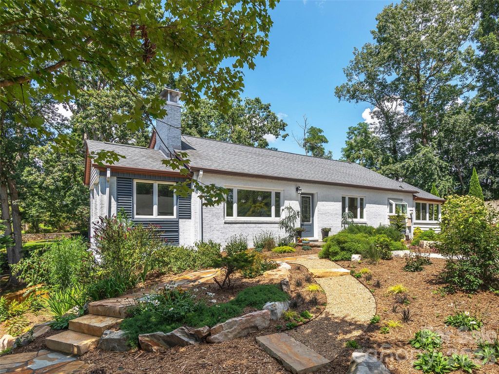 29 White Pine Drive, Asheville, NC 28805
