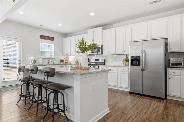 200 Shoals Bridge Road, Acworth, GA 30102