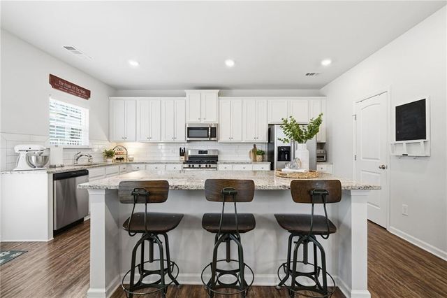 200 Shoals Bridge Road, Acworth, GA 30102