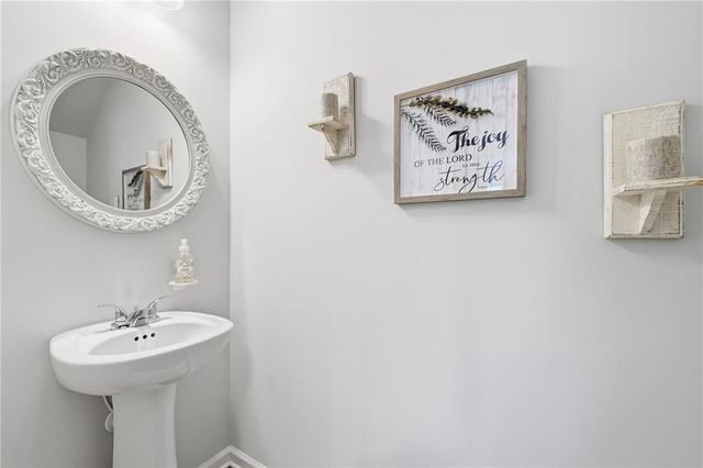 200 Shoals Bridge Road, Acworth, GA 30102