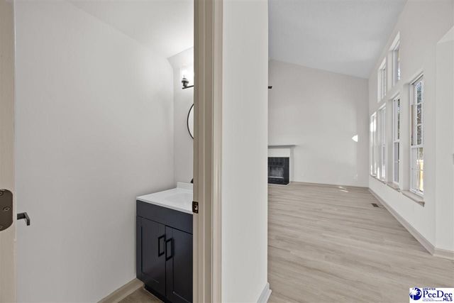 1444 Cabrillo Dr, Florence, SC 29505