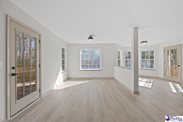 1444 Cabrillo Dr, Florence, SC 29505