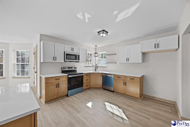 1444 Cabrillo Dr, Florence, SC 29505