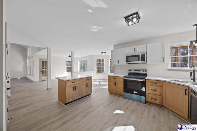 1444 Cabrillo Dr, Florence, SC 29505