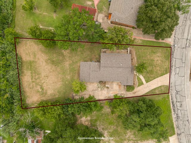1005 Winding Road, College Station, TX 77840