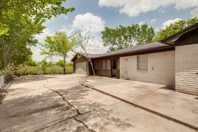 1005 Winding Road, College Station, TX 77840