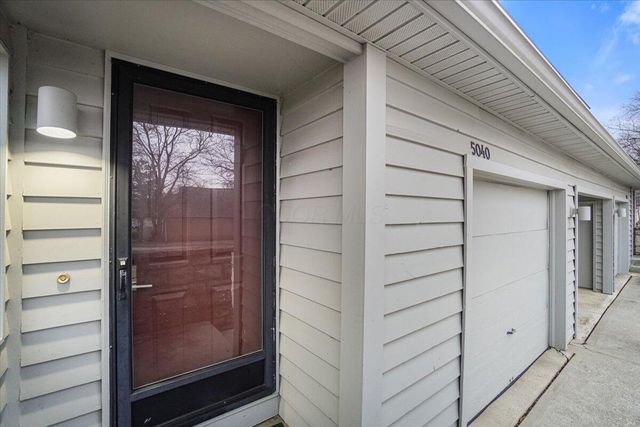 5040 Blendon Pond Drive, Westerville, OH 43081