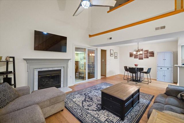 5040 Blendon Pond Drive, Westerville, OH 43081