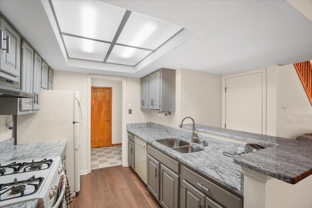 5040 Blendon Pond Drive, Westerville, OH 43081