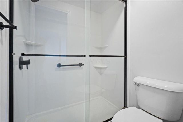 5040 Blendon Pond Drive, Westerville, OH 43081