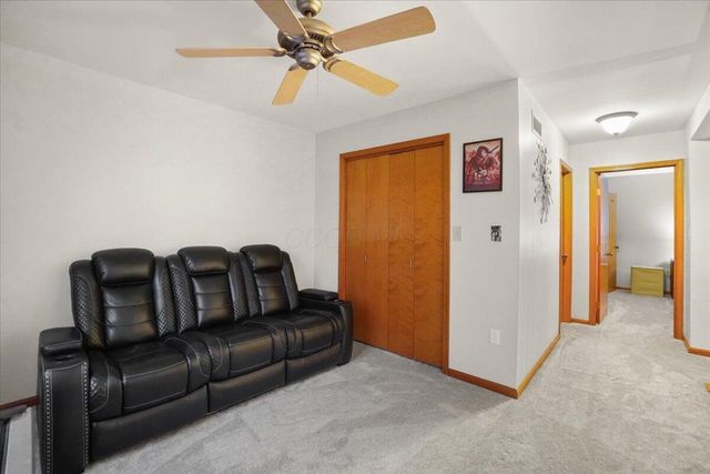 5040 Blendon Pond Drive, Westerville, OH 43081