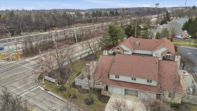 5040 Blendon Pond Drive, Westerville, OH 43081