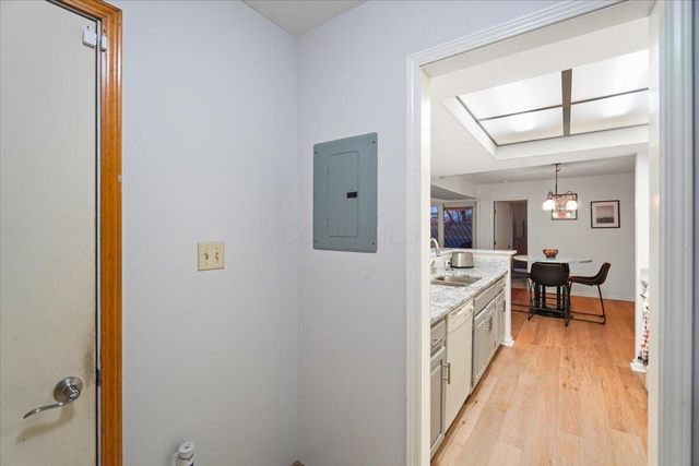 5040 Blendon Pond Drive, Westerville, OH 43081