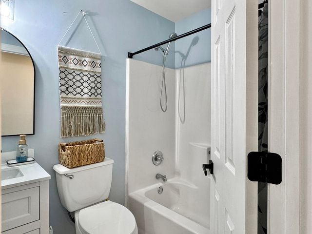 1005 Trotters Boulevard, Summerville, SC 29483