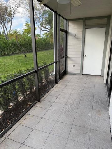 451 NE 207th Ln 102, Miami, FL 33179