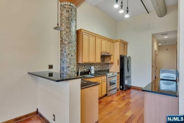 689 Luis Munoz Marin Boulevard 901, Jersey City, NJ 07310