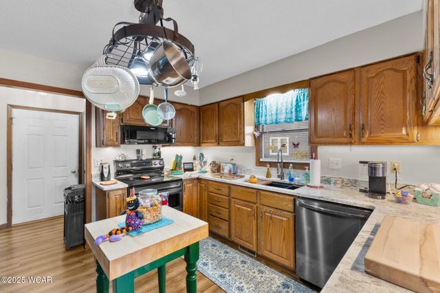 2718 Carolyn Drive, Lima, OH 45807