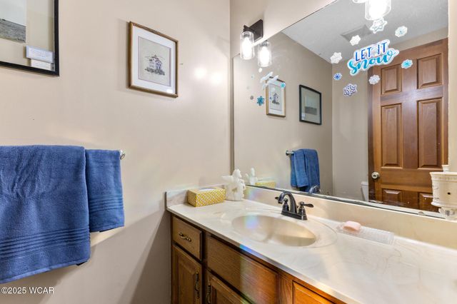 2718 Carolyn Drive, Lima, OH 45807